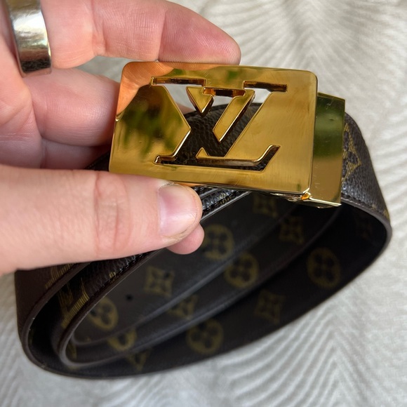 Louis Vuitton Monogram LV Belt - 48” Long (Size 120, M/L) - Gold Logo Buckle - Picture 4 of 10